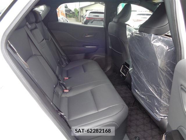 Toyota Crown Sports 2024-02 6715952-19