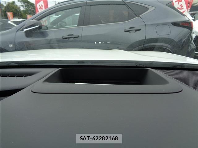 Toyota Crown Sports 2024-02 6715952-25