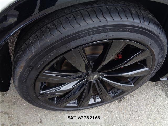 Toyota Crown Sports 2024-02 6715952-8
