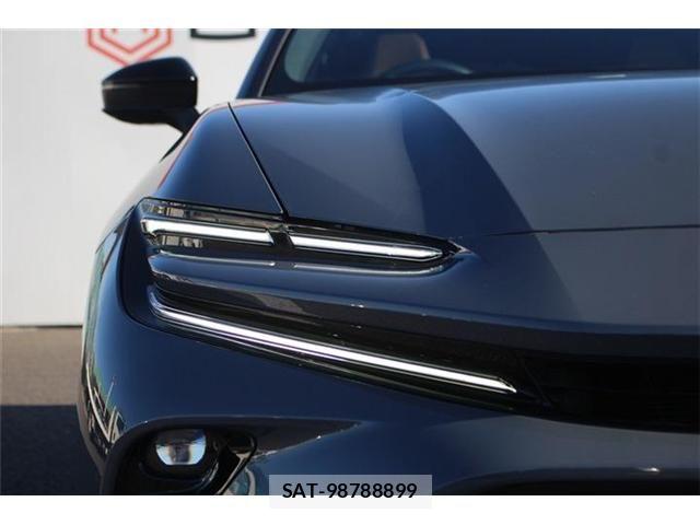Toyota Crown Sports 2023-11 6790956-12