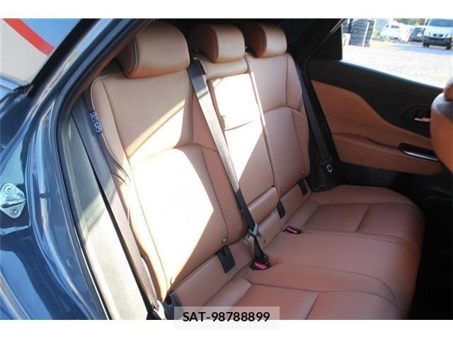 Toyota Crown Sports 2023-11 6790956-19