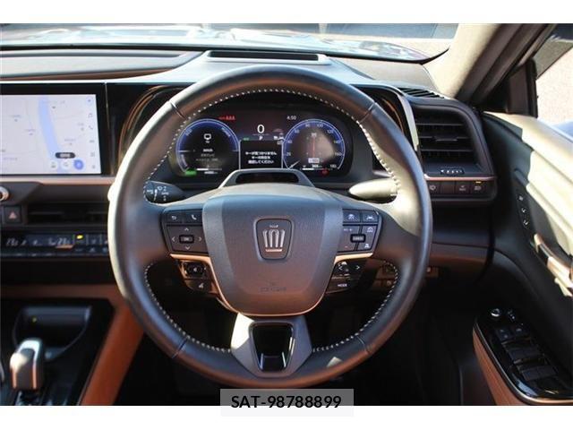 Toyota Crown Sports 2023-11 6790956-21