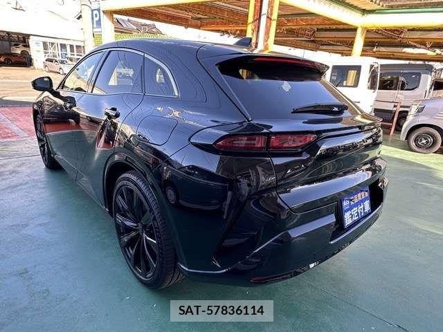 Toyota Crown Sports 2024-09 6790937-3