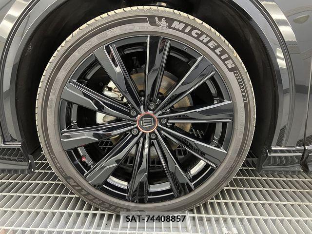 Toyota Crown Sports 2024-05 6790918-13