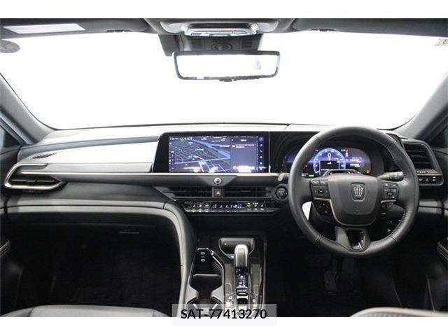 Toyota Crown Sports 2024-03 6790904-8