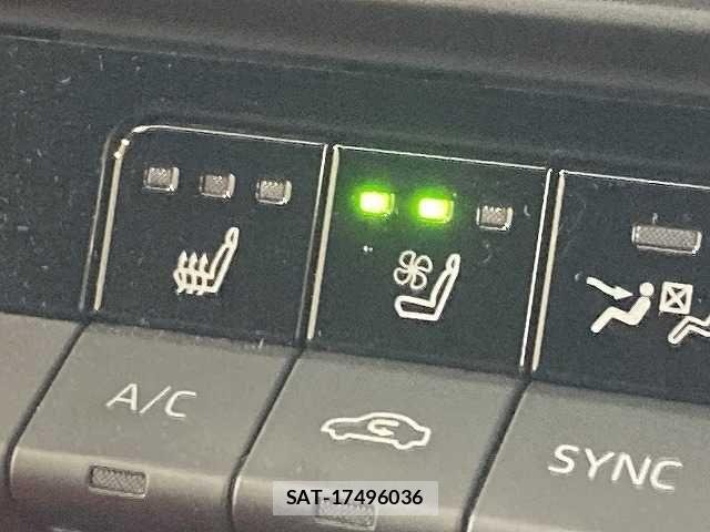 Toyota Crown Sports 2024-05 6790927-9
