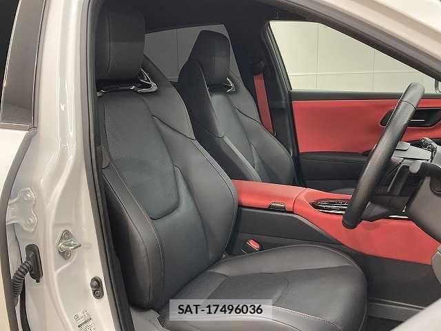 Toyota Crown Sports 2024-05 6790927-4