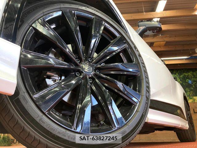 Toyota Crown Sports 2023-12 6790954-12