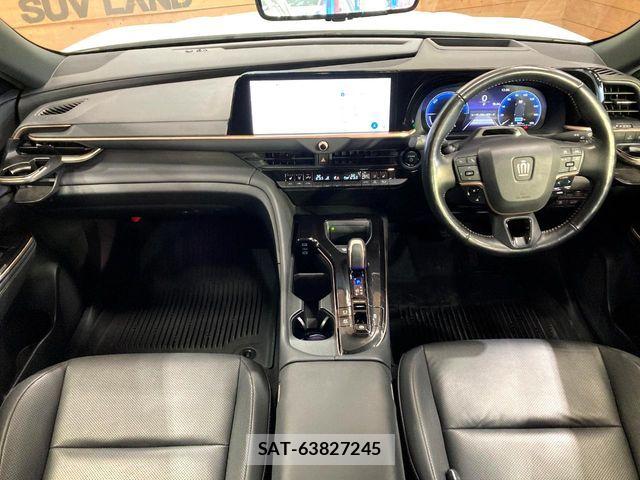 Toyota Crown Sports 2023-12 6790954-1