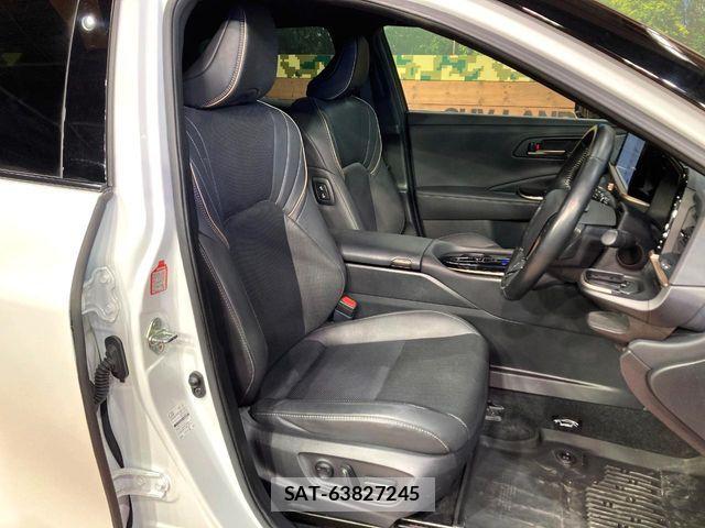 Toyota Crown Sports 2023-12 6790954-8
