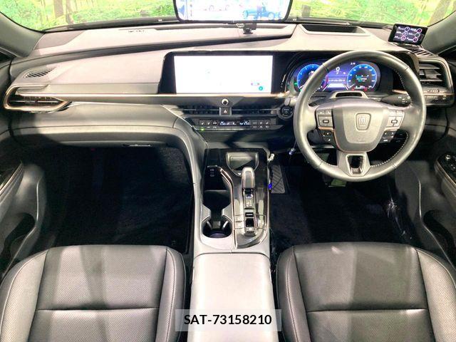 Toyota Crown Sports 2024-12 6790950-1