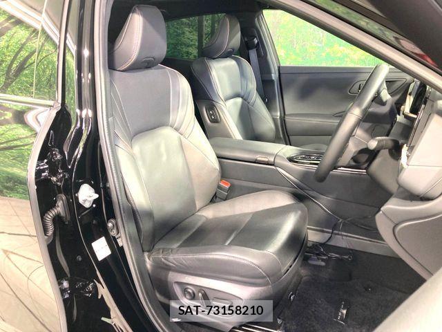 Toyota Crown Sports 2024-12 6790950-7