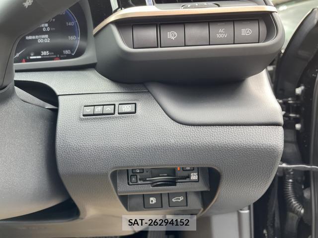 Toyota Crown Sports 2024-07 6790907-6