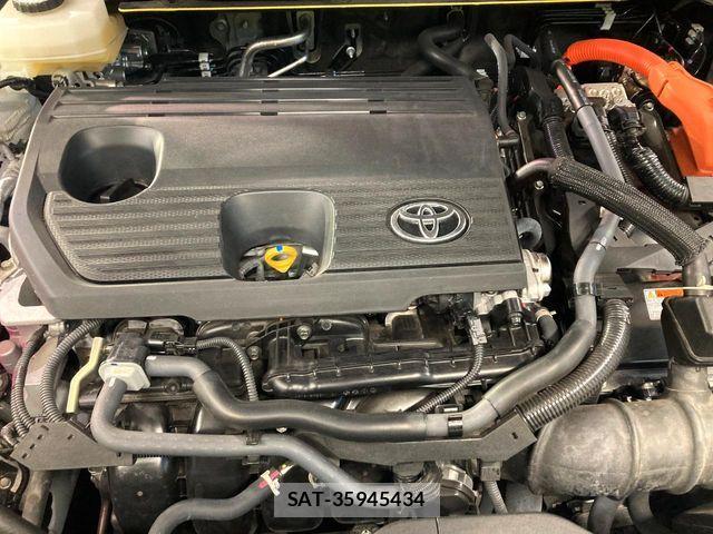 Toyota Crown Sports 2023-12 6790943-17