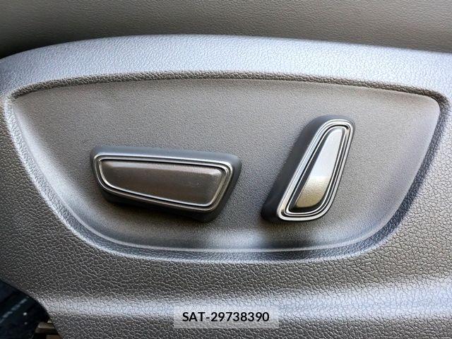 Toyota Crown Sports 2024-12 6790929-24