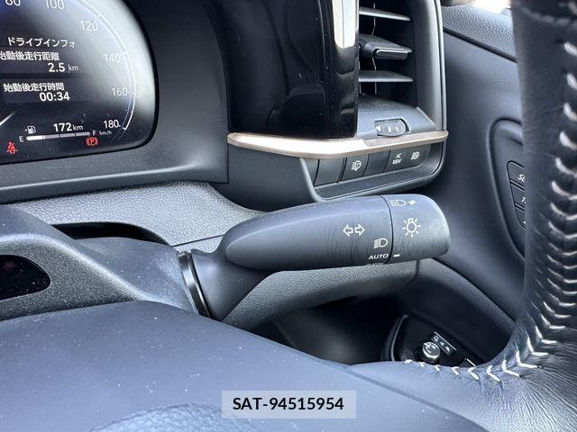 Toyota Crown Sports 2024-04 6790959-9
