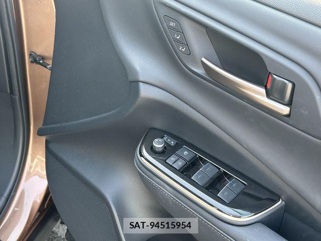 Toyota Crown Sports 2024-04 6790959-14