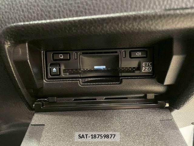 Toyota Crown Sports 2024-03 6790905-11
