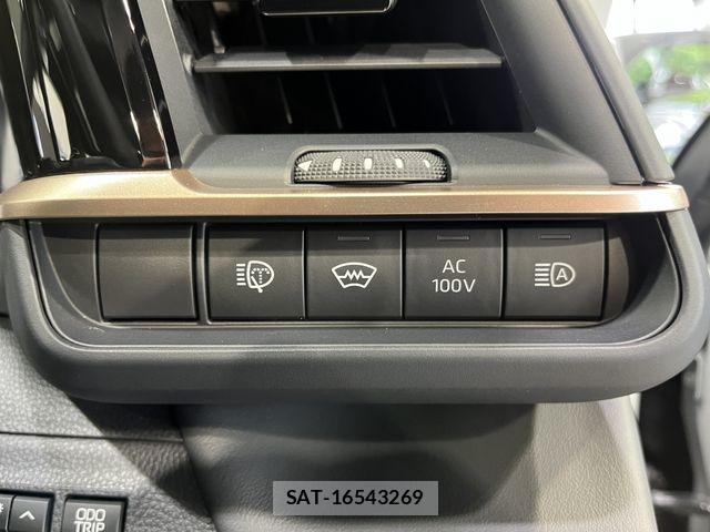 Toyota Crown Sports 2023-11 6790901-9