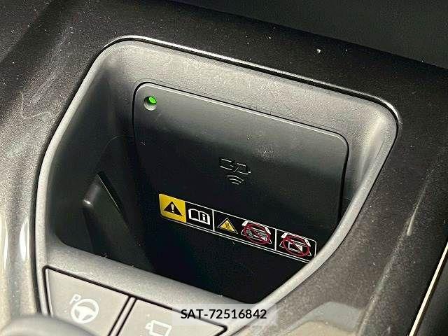 Toyota Crown Sports 2023-12 6790924-10