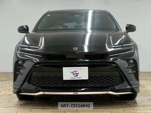 Toyota Crown Sports 2023-12 6790924-12