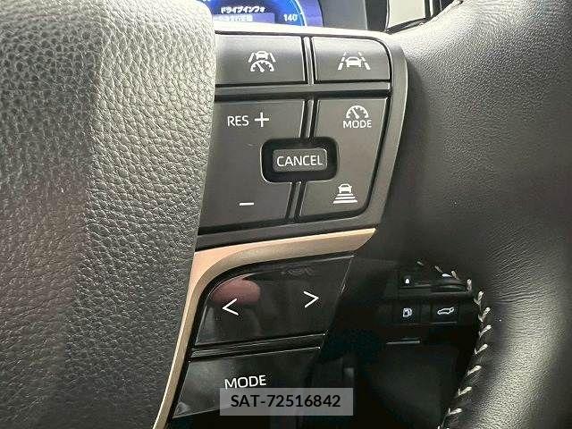 Toyota Crown Sports 2023-12 6790924-7