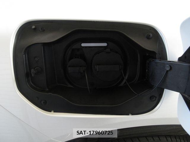 Toyota Crown Sports 2024-10 6790900-28