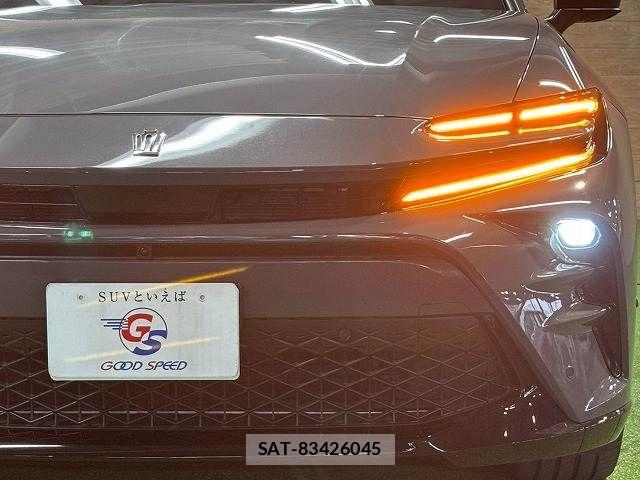 Toyota Crown Sports 2024-04 6790955-10