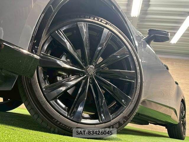 Toyota Crown Sports 2024-04 6790955-11