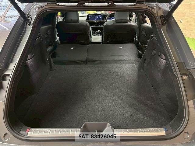 Toyota Crown Sports 2024-04 6790955-19