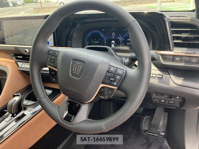 Toyota Crown Sports 2024-01 6790911-4