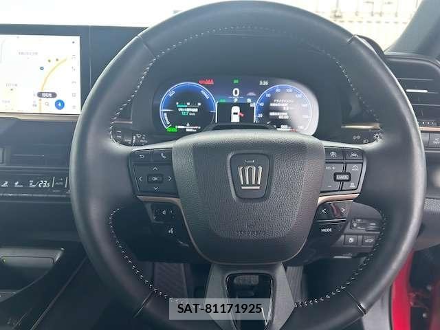 Toyota Crown Sports 2023-09 6790930-12