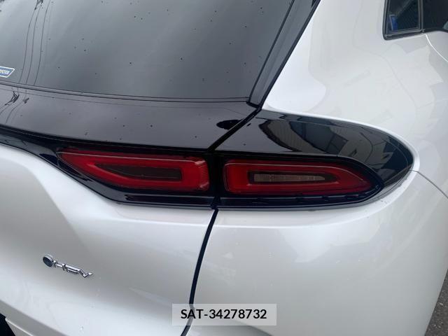 Toyota Crown Sports 2023-11 6790935-10