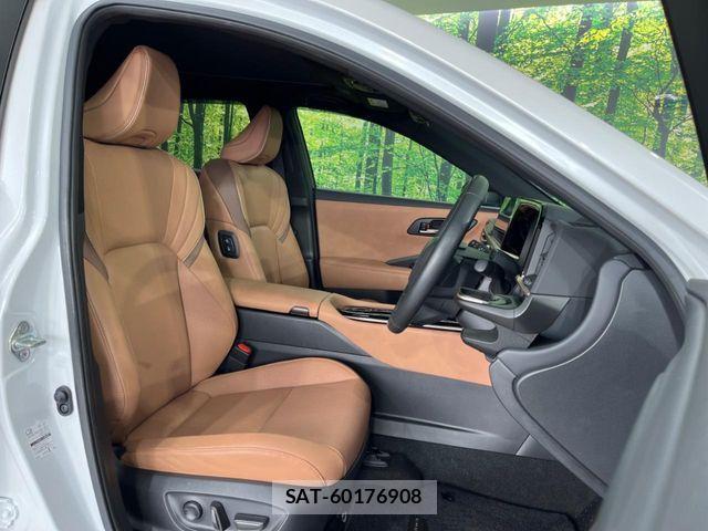 Toyota Crown Sports 2024-01 6790934-7