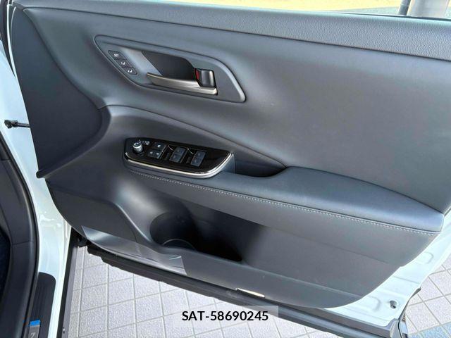 Toyota Crown Sports 2024-11 6790903-12