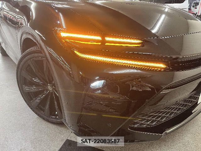 Toyota Crown Sports 2023-12 6790915-24