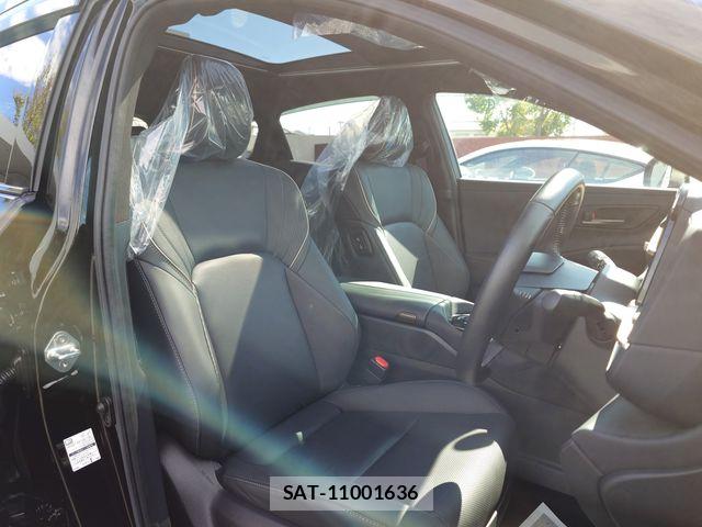 Toyota Crown Sports 2024-07 6790913-11