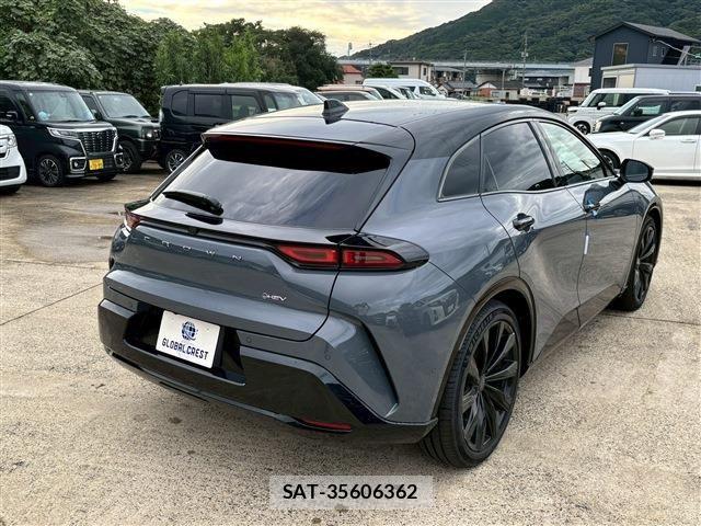 Toyota Crown Sports 2024-02 6790945-11