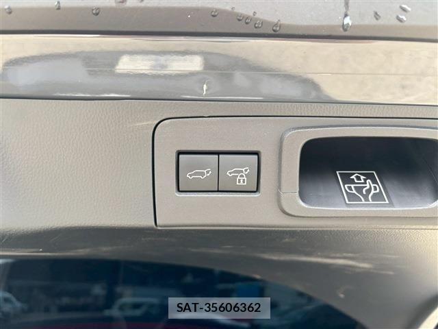 Toyota Crown Sports 2024-02 6790945-13