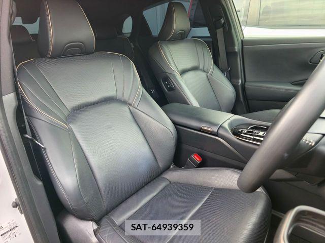 Toyota Crown Sports 2024-02 6790917-3