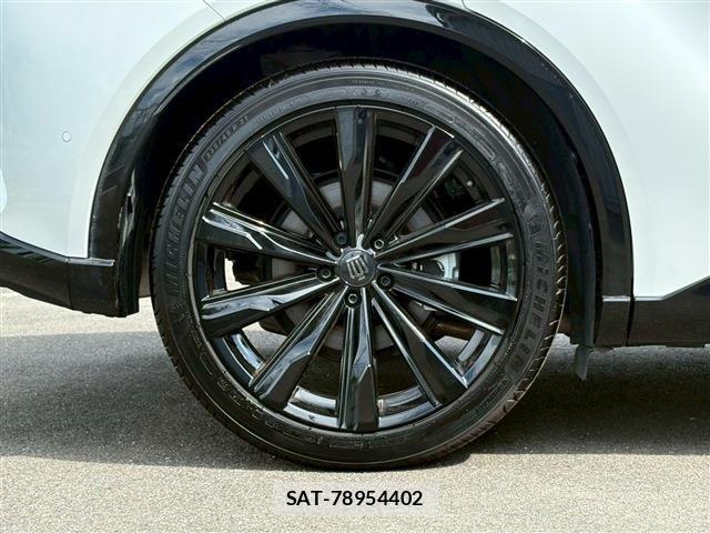 Toyota Crown Sports 2024-04 6790931-10