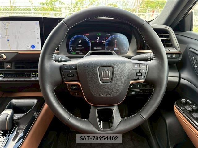 Toyota Crown Sports 2024-04 6790931-18