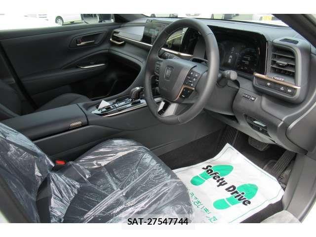 Toyota Crown Sports 2024-09 6790909-9