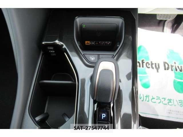 Toyota Crown Sports 2024-09 6790909-15