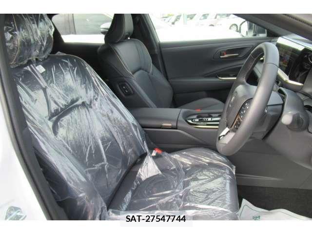Toyota Crown Sports 2024-09 6790909-17