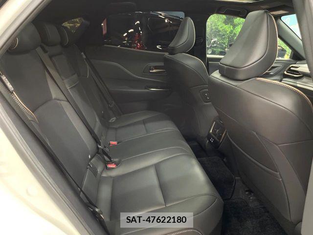 Toyota Crown Sports 2023-12 6790946-10