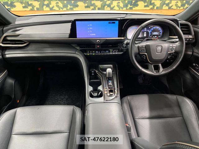 Toyota Crown Sports 2023-12 6790946-1