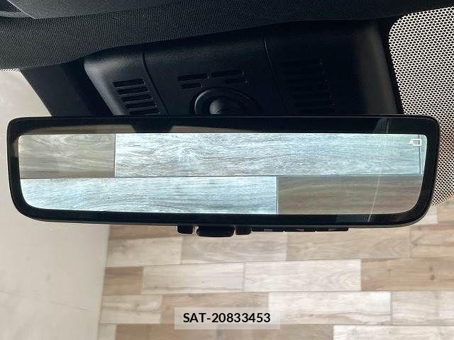 Toyota Crown Sports 2023-12 6814422-8
