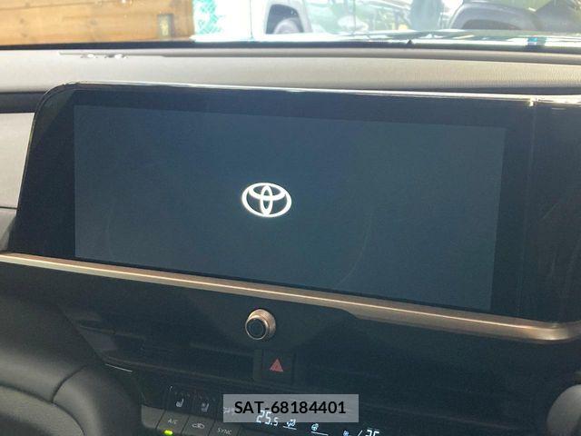 Toyota Crown Sports 2024-03 6814420-3