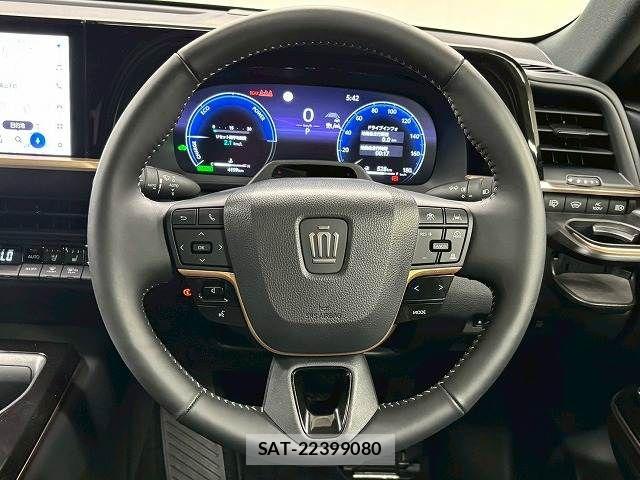 Toyota Crown Sports 2024-07 6814415-13